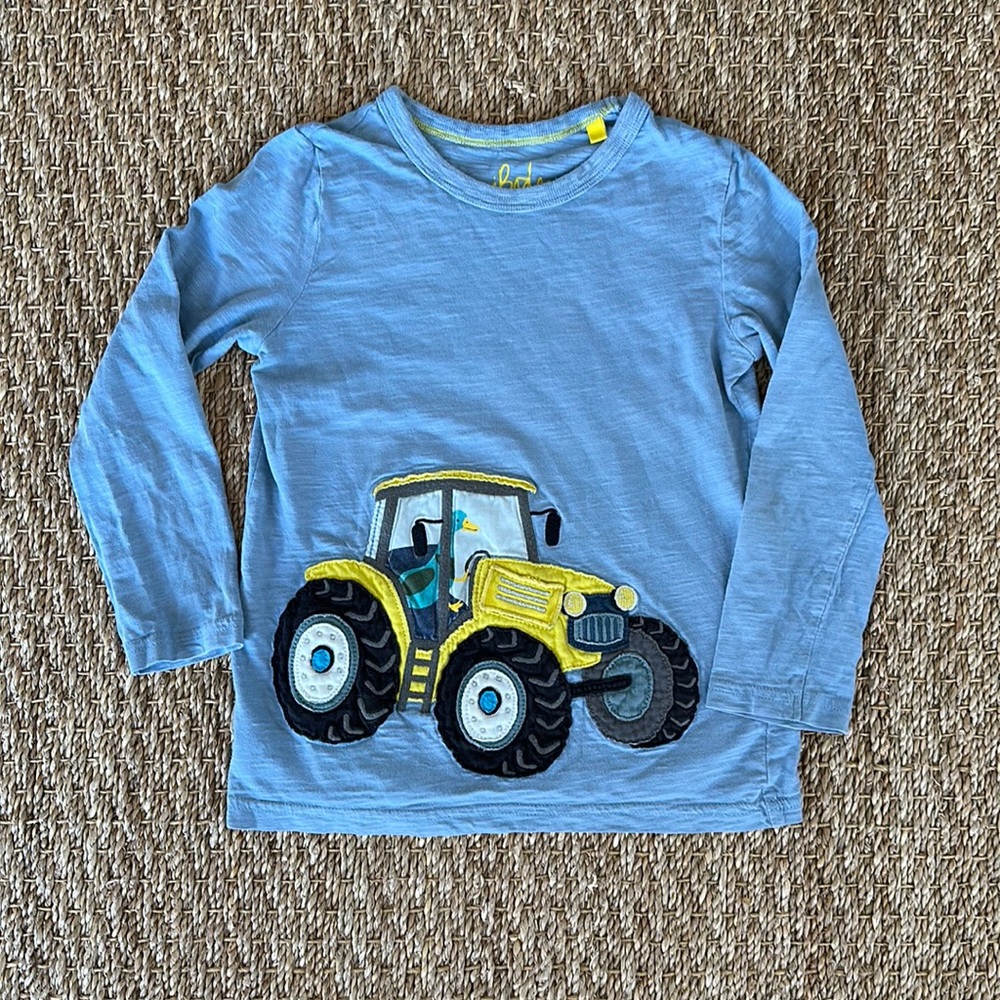 Mini Boden Appliqué long sleeve t, size 5-6